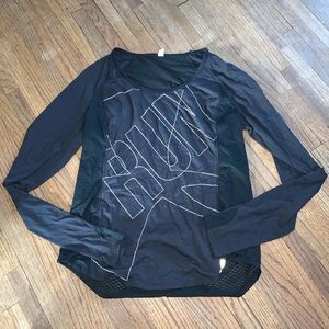 Under Armour Tops - Under Armour Long Sleeve Under Armour Tops - Under Armour Long Sleeve